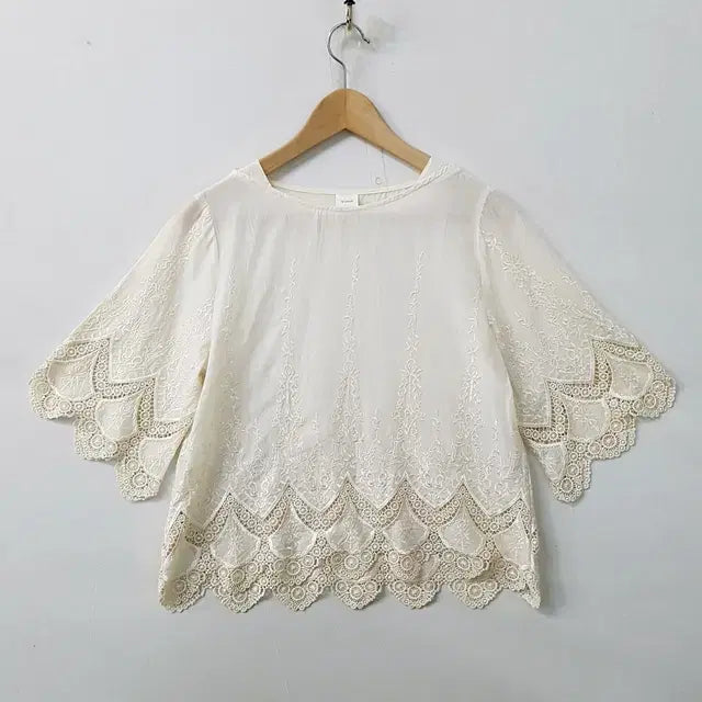 [BUNJANG] Te chichi Beige Cotton Blouse / Te chichi 블라우스 베이지
