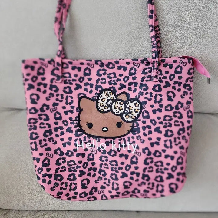 [BUNJANG] Hello Kitty Leopard Pink Shoulder Bag / 헬로키티 레오파드 핑크 숄더백
