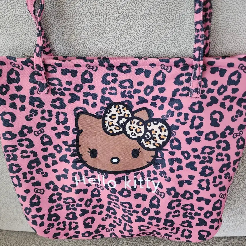 [BUNJANG] Hello Kitty Leopard Pink Shoulder Bag / 헬로키티 레오파드 핑크 숄더백
