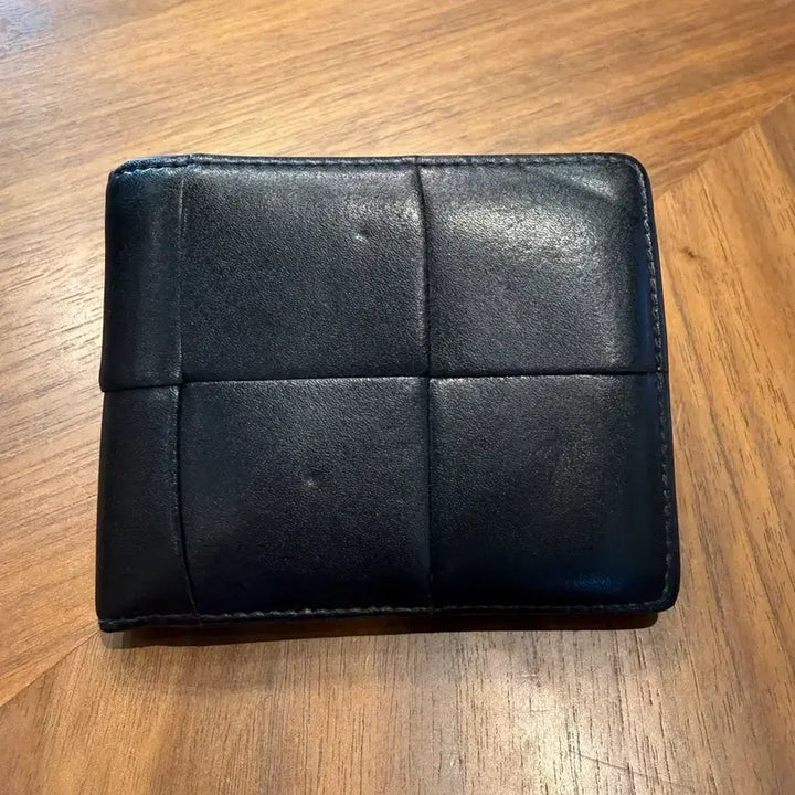 [BUNJANG] Bottega Veneta Cassette Bi-fold Wallet / 보테가베네타 카세트 폴더형 반지갑 743004 VBWD2
