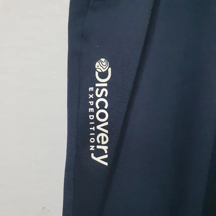 [BUNJANG] Discovery Navy Training Pants / 디스커버리 네이비 트레이닝 바지