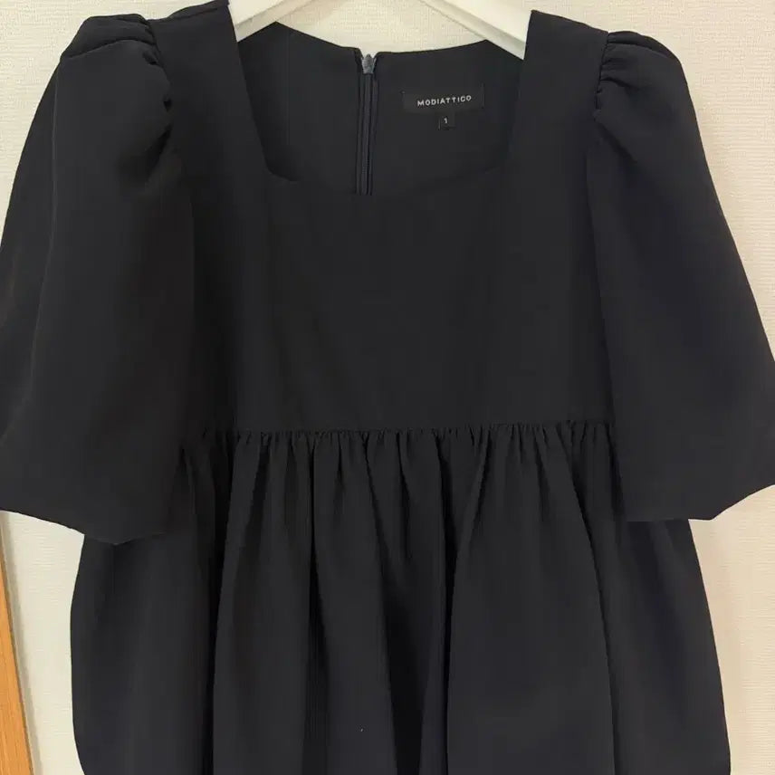 [BUNJANG] Modiatico Blouse / 모디아티코 블라우스