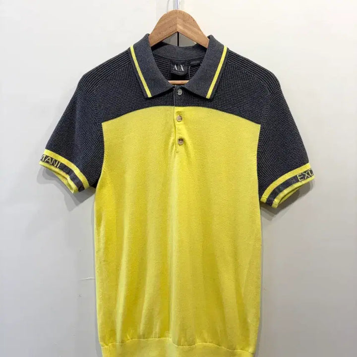 [BUNJANG] Armani Exchange Waffle Polo Shirt / 아르마니 익스체인지 와플 폴로 셔츠