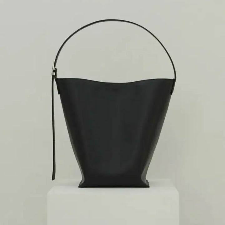[BUNJANG] WINDER Black Leather Bucket Shoulder Bag / WINDER 윈더블랙 레더 버킷백 숄더백 새상품