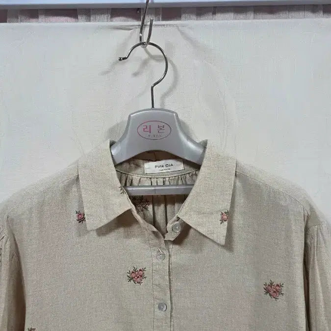 [BUNJANG] Embroidered Floral Blouse (Free Size) / 예쁜자주블라우스(free)
