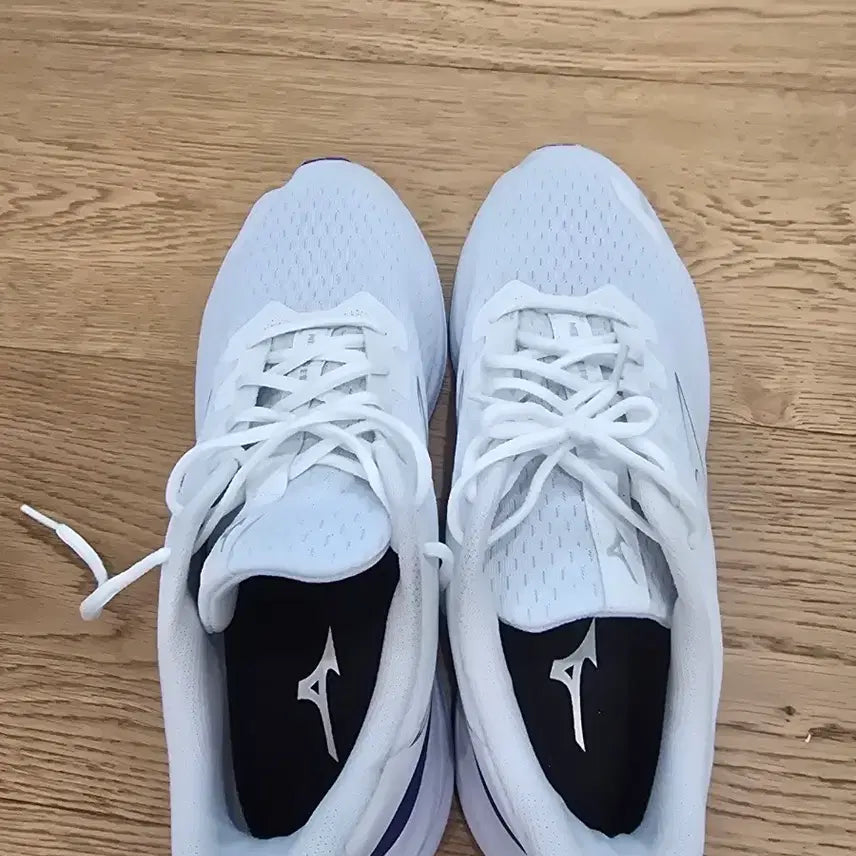 [BUNJANG] Mizuno Athletic Shoes / 미즈노 운동화 팔아요
