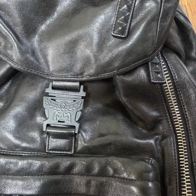 [BUNJANG] MCM Lambskin Leather Backpack / MCM 양가죽백팩