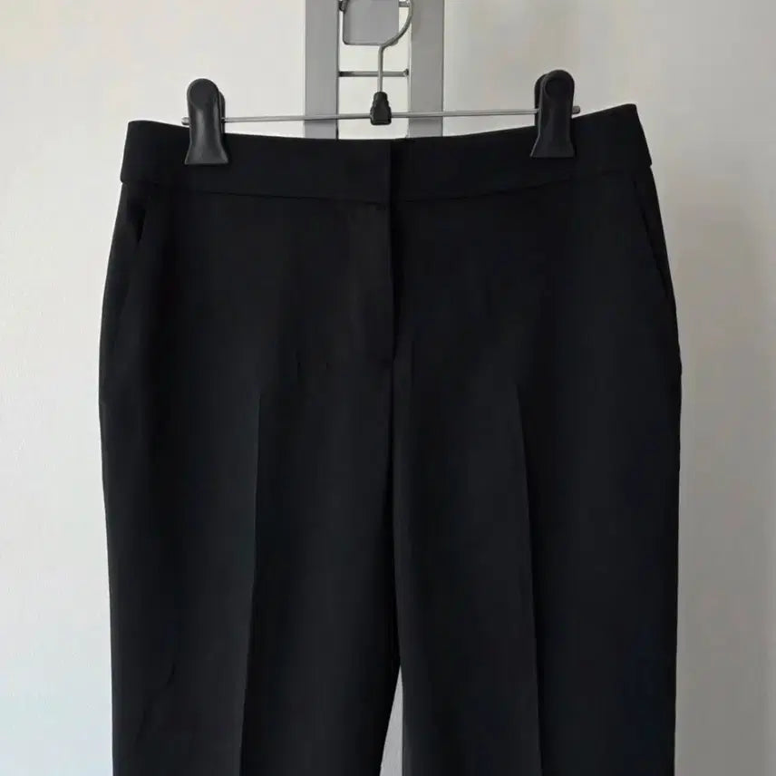 [BUNJANG] DEWL Black Slacks with Hem Slit / DEWL 듀엘 밑단 절개 블랙 슬랙스-55(새상급)