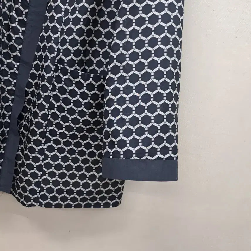 [BUNJANG] UVA Unlined Jumper Size 77 / UVA홑겹 점퍼77