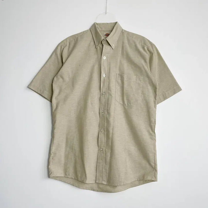 [BUNJANG] Dickies Beige Button-Down Short-Sleeve Shirt M-L / F1 디키즈(Dickies) 베이지색 버튼다운 반팔 셔츠 M-L사이즈