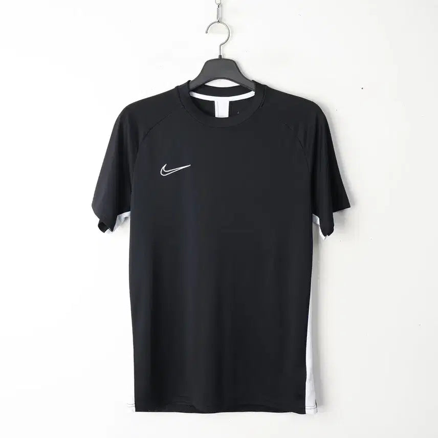 [BUNJANG] Nike Dri-FIT T-Shirt (Size 100-105) / 100/나이키 드라이핏 반팔티