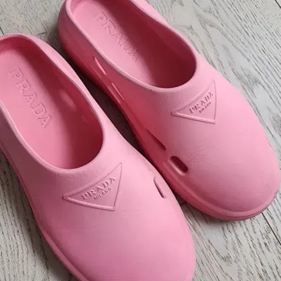 [BUNJANG] Prada Mellow Rubber Mule Pink Slippers / 프라다 멜로우 러버 뮬 핑크 슬리퍼