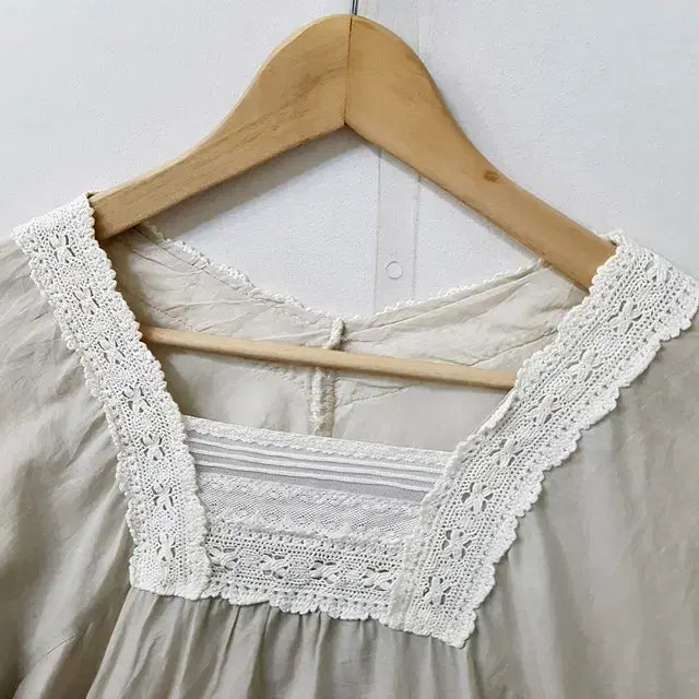 [SOLD OUT] KUMIKYOKU 블라우스