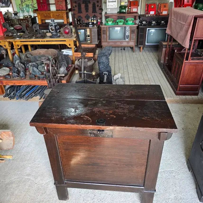 [BUNJANG] Kwe-mok Grain Chest / 괴목 뒤주