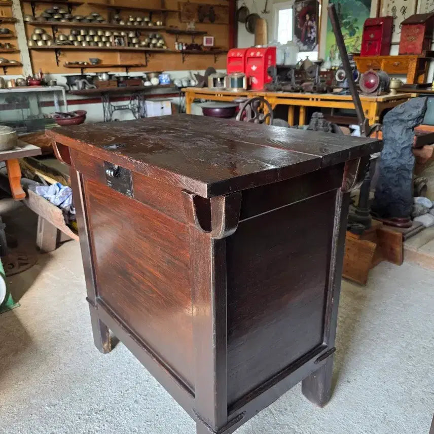 [BUNJANG] Kwe-mok Grain Chest / 괴목 뒤주