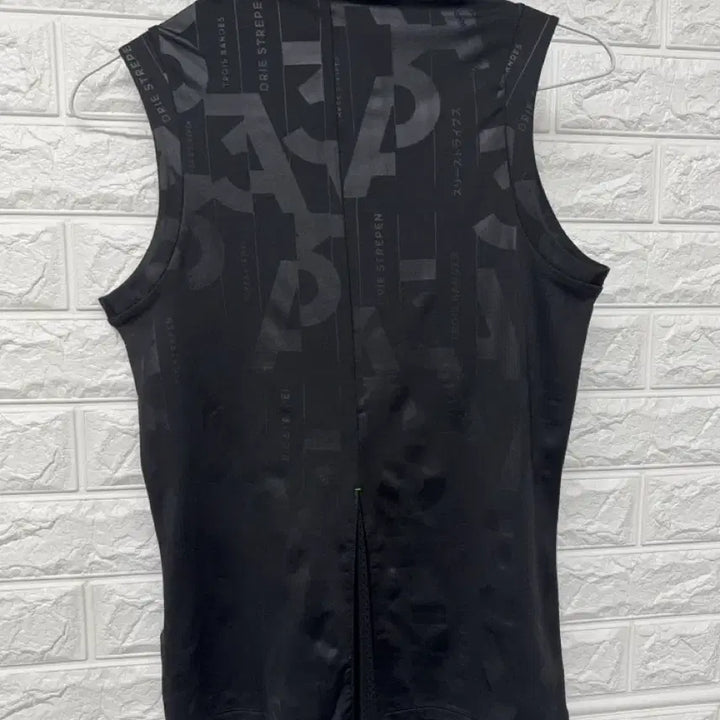[BUNJANG] Adidas Sleeveless Black / 아디다스 민소매 블랙