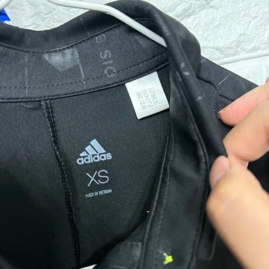 [BUNJANG] Adidas Sleeveless Black / 아디다스 민소매 블랙