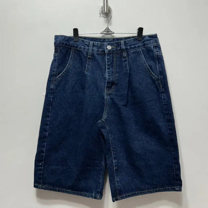[BUNJANG] Blue Denim Bermuda Shorts - Size L / 청색 데님 반바지 버뮤다 데님 팬츠 L