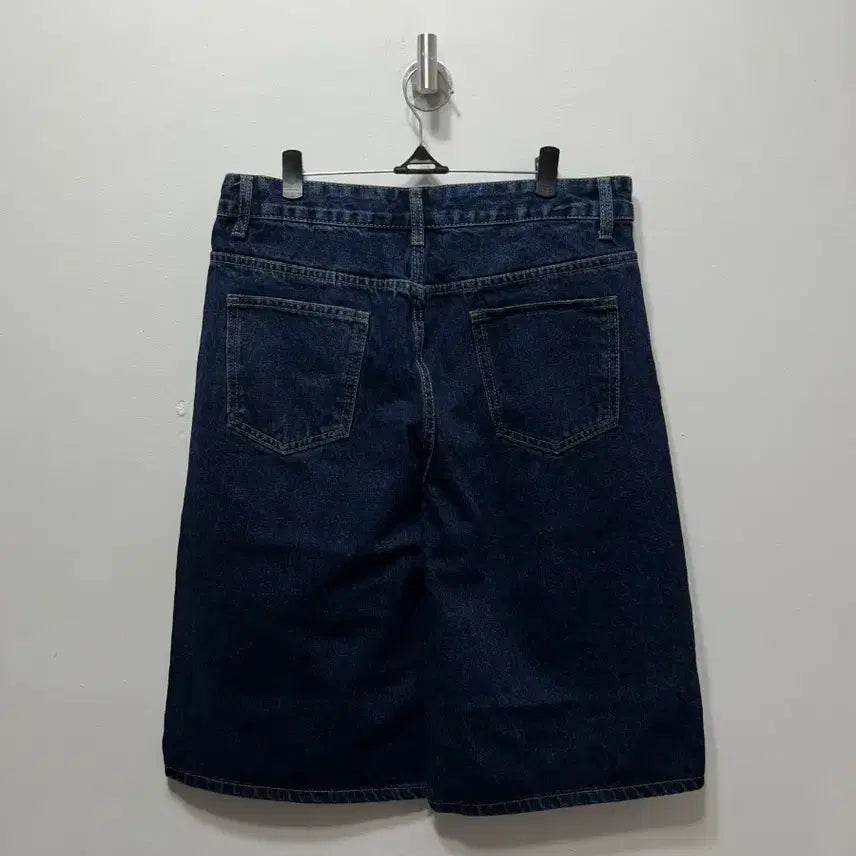 [BUNJANG] Blue Denim Bermuda Shorts - Size L / 청색 데님 반바지 버뮤다 데님 팬츠 L
