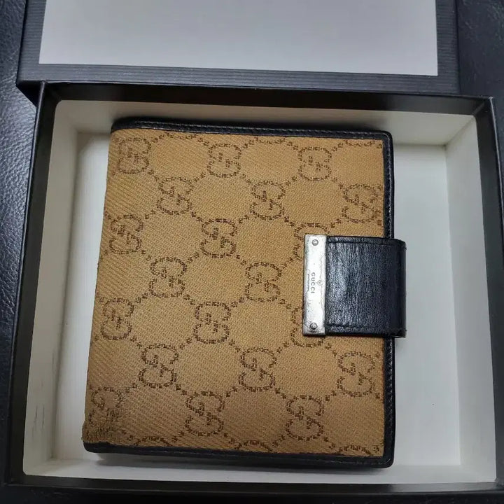 [BUNJANG] Gucci GG Logo Bifold Wallet Brown / 구찌 GG 로고 반지갑 브라운 계열