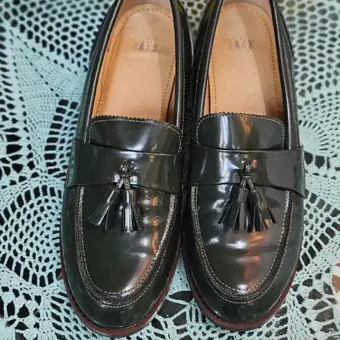 [SOLD OUT] DAKS 닥스 태슬 로퍼 여성 구두