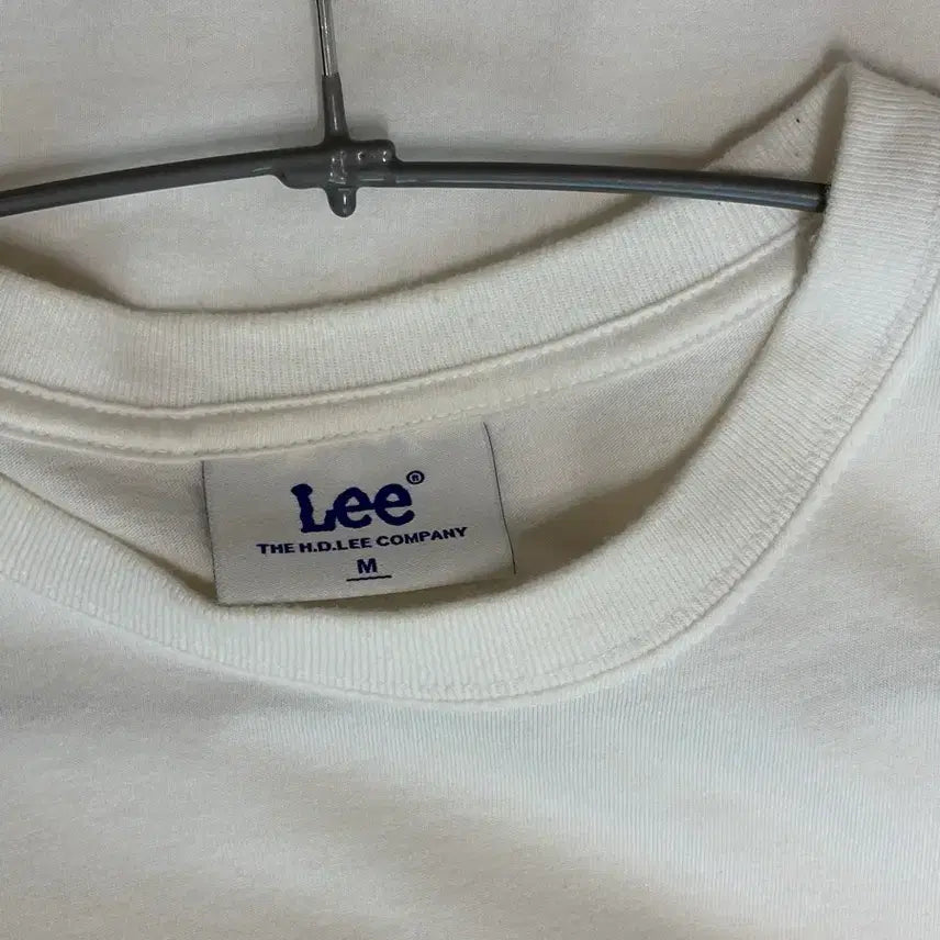 [BUNJANG] Lee White Short Sleeve T-Shirt Red Logo Size M / Lee 흰색 반팔 티셔츠 레드 로고 m