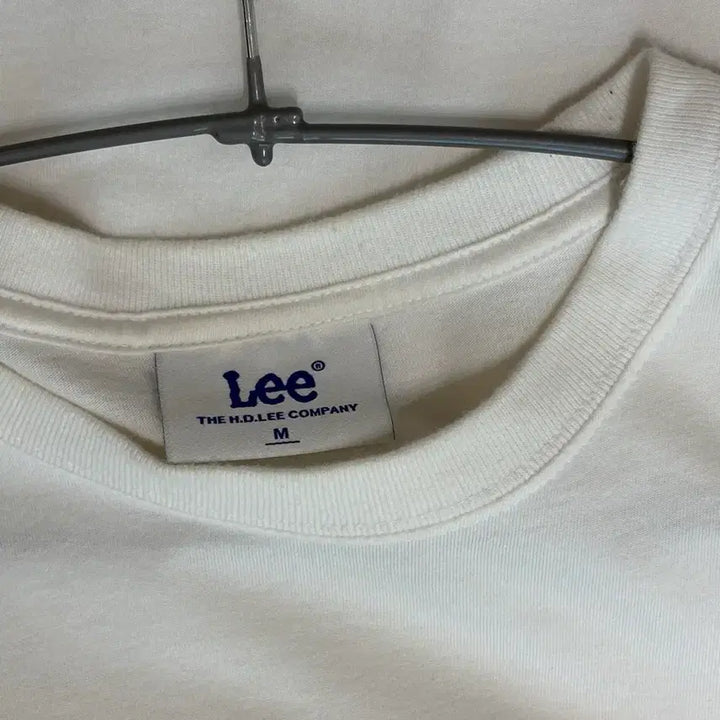 [BUNJANG] Lee White Short Sleeve T-Shirt Red Logo Size M / Lee 흰색 반팔 티셔츠 레드 로고 m