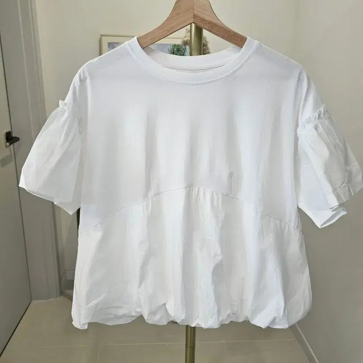 [BUNJANG] Balloon Color Block Blouse Top / 벌룬배색 블라우스 티 색상택1