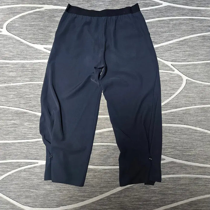 [BUNJANG] Giorgio Armani Collezioni Rayon Shirring Pants / 아르마니 꼴레지오니 레이온 사이드 버튼 셔링 팬츠