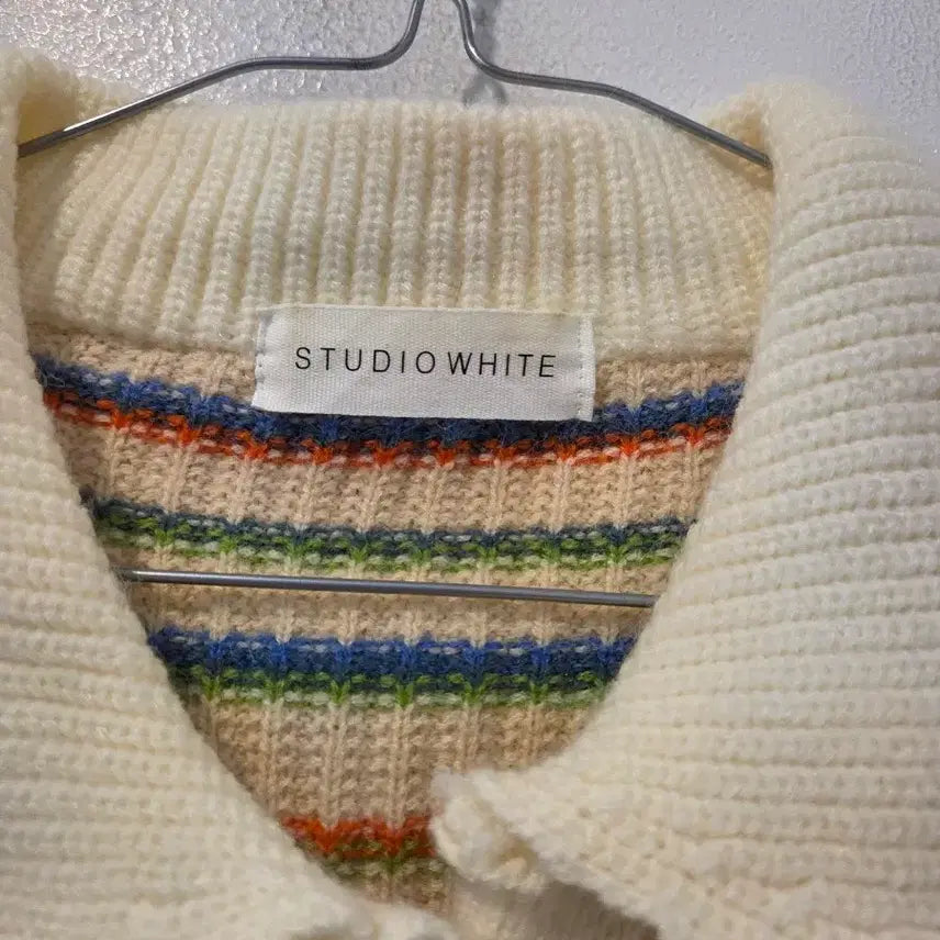 [BUNJANG] Studio White Stripe Knit Cardigan / 스튜디오화이트 스트라이프 니트 가디건