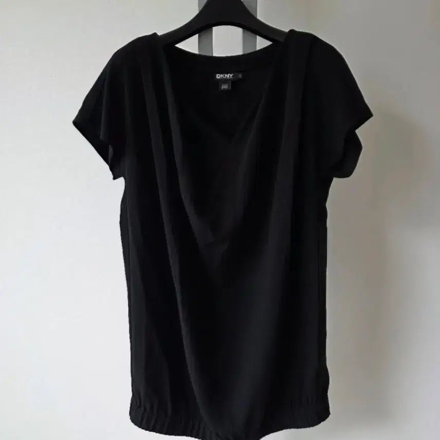 [BUNJANG] DKNY V-Neck Shirring Spandex Blouse / DKNY V넥 셔링 스판 티 블라우스-66(새상급)