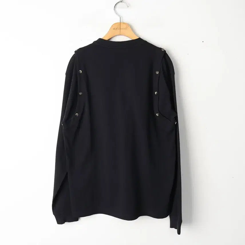 [BUNJANG] JW Anderson 2-Way Sleeve Button T-Shirt (Black, Size M) / 66/JW앤더슨 2WAY 슬리브버튼 티셔츠