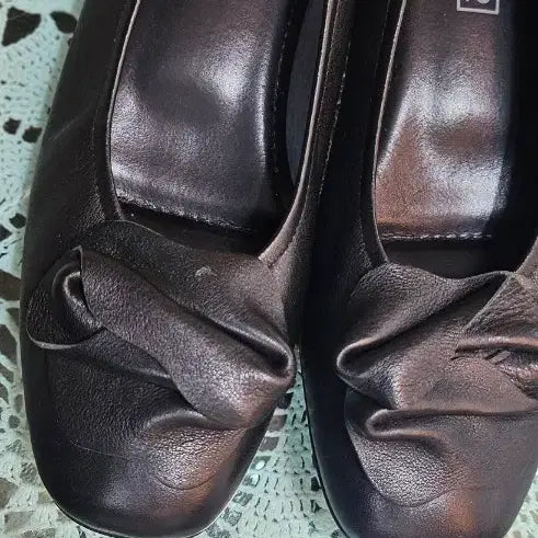 [BUNJANG] Geiger Black Ribbon Detail Flat Shoes / GEIGER 검정색 리본 장식 플랫슈즈