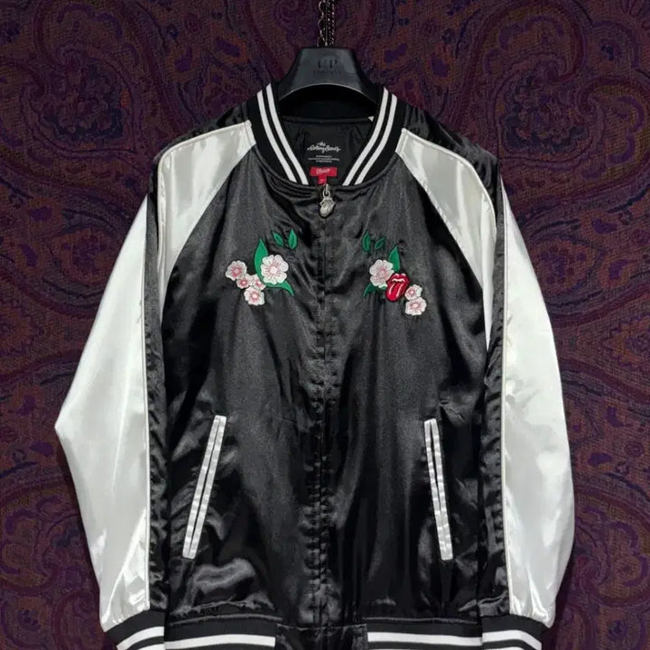 [BUNJANG] Rolling Stones Sukajan Bomber Jacket / 롤링스톤즈 스카쟌 점퍼