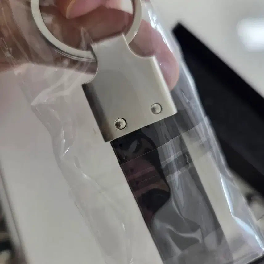 [BUNJANG] Mercedes-Benz Leather Keyring with D-Ring / 벤츠 가죽키링 +D고리 공구 새상품