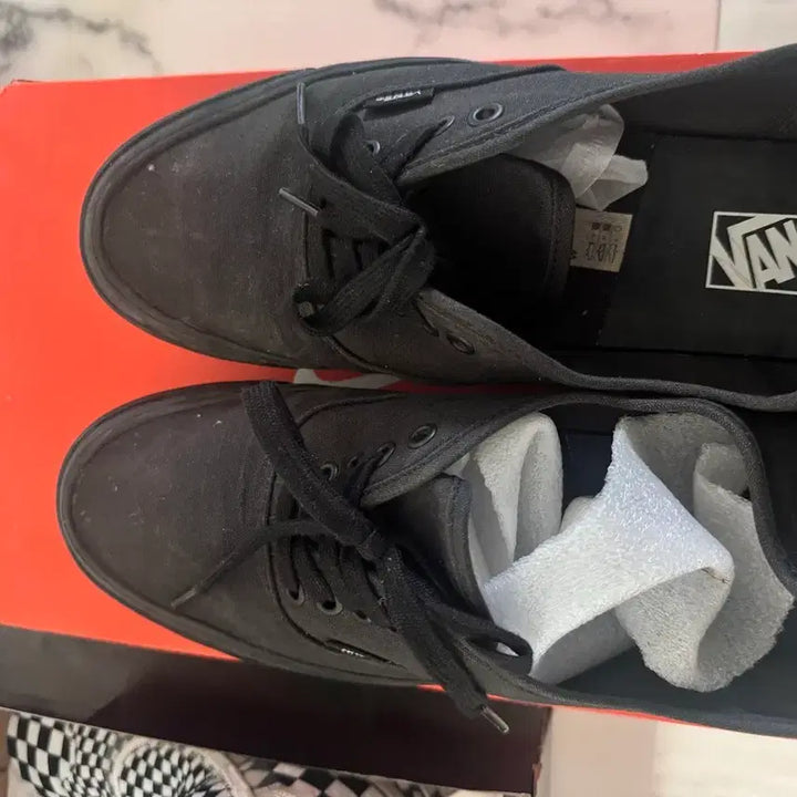 [BUNJANG] Vans Authentic All Black Sneakers / 반스 올블랙 어센틱 280
