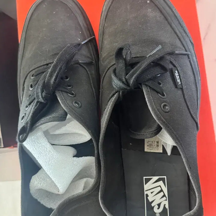 [BUNJANG] Vans Authentic All Black Sneakers / 반스 올블랙 어센틱 280