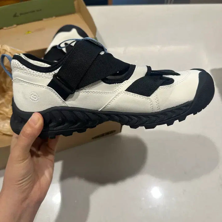 [BUNJANG] KIN Woodjara Sandals EU39 / 킨 우드재라 샌들 eu39