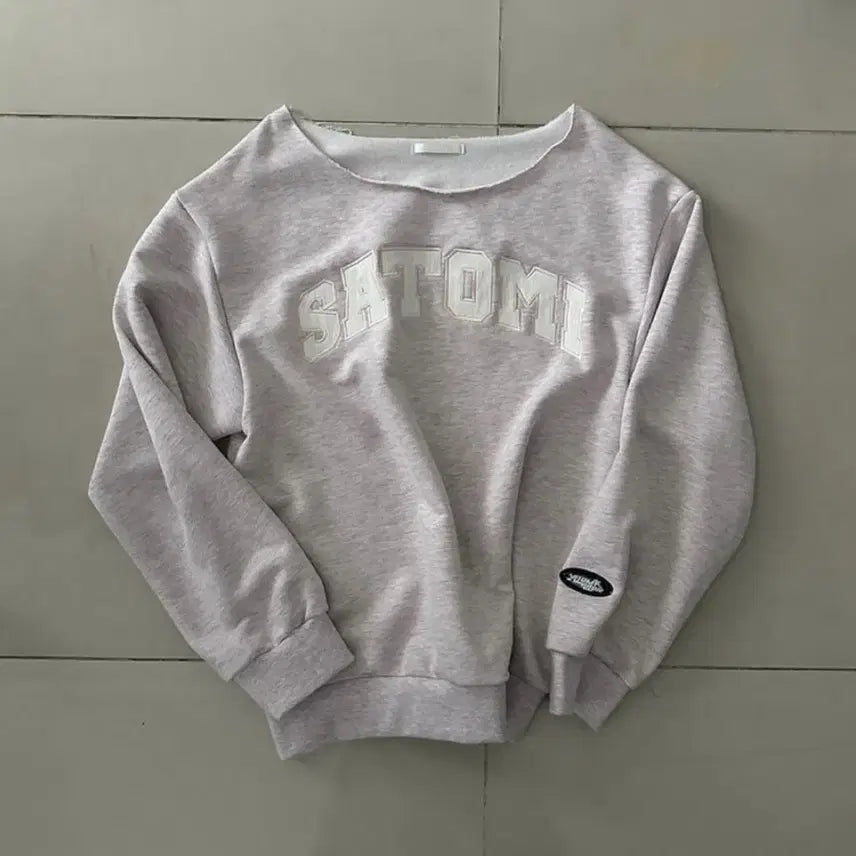 [BUNJANG] Satomiradio One Shoulder Patchwork Sweatshirt / 사토미라디오 맨투맨 one shoulder patchwork MTM