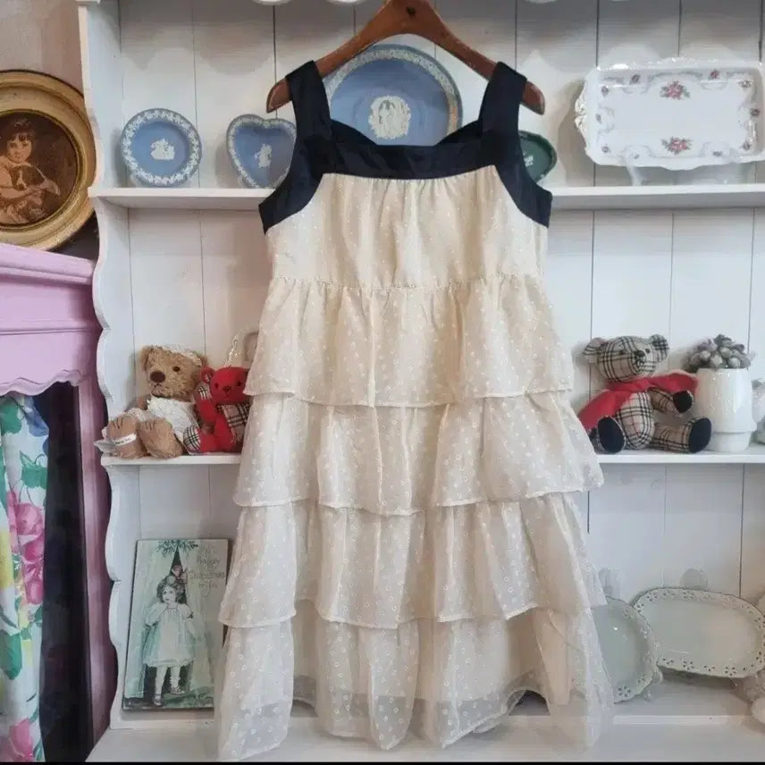 [BUNJANG] Black Contrast Cream Dot Chiffon Tiered Dress / 블랙 배색 크림 도트 쉬폰 캉캉 원피스