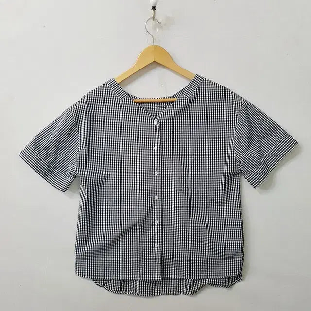 [BUNJANG] Earth Music &amp; Ecology Checkered Blouse Black / Earth Music Ecology 체크 블라우스 블랙