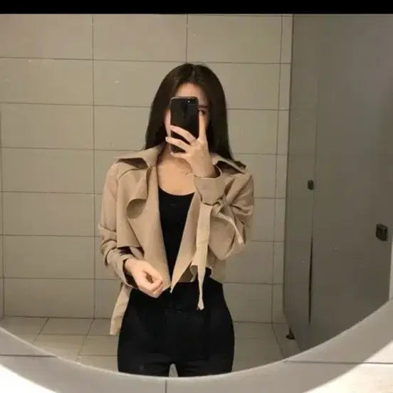 [BUNJANG] Ablley Beige Short Trench Jacket Coat / 에이블리 베이지 숏 트렌치 자켓 코트