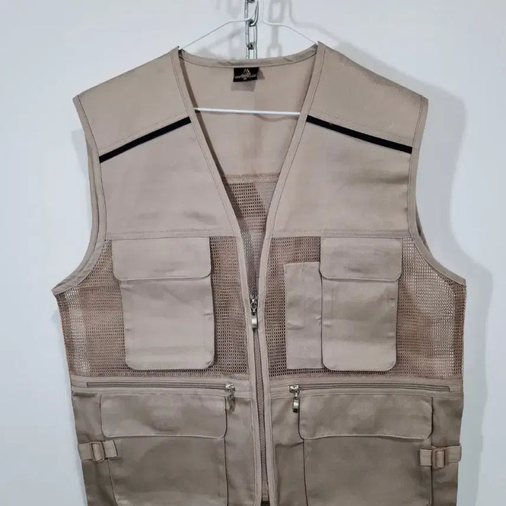 [BUNJANG] Beige Pocket Work Mesh Vest / 베이지색 포켓 작업 메쉬조끼