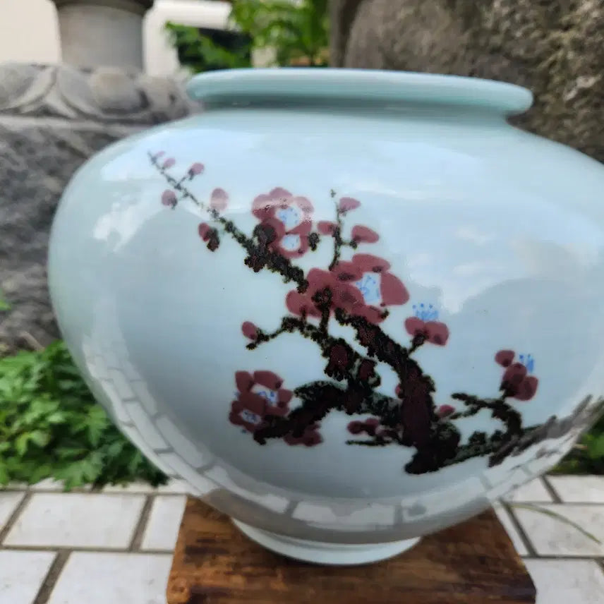 [BUNJANG] Lee Seung-jae Cheonghwa Blue-and-White Iron-Painted Magpie and Plum Blossom Vase / 취당 이승재선생  청화백자 철화 매조도호