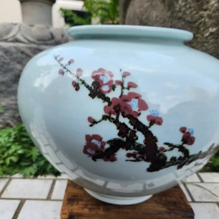 [BUNJANG] Lee Seung-jae Cheonghwa Blue-and-White Iron-Painted Magpie and Plum Blossom Vase / 취당 이승재선생  청화백자 철화 매조도호