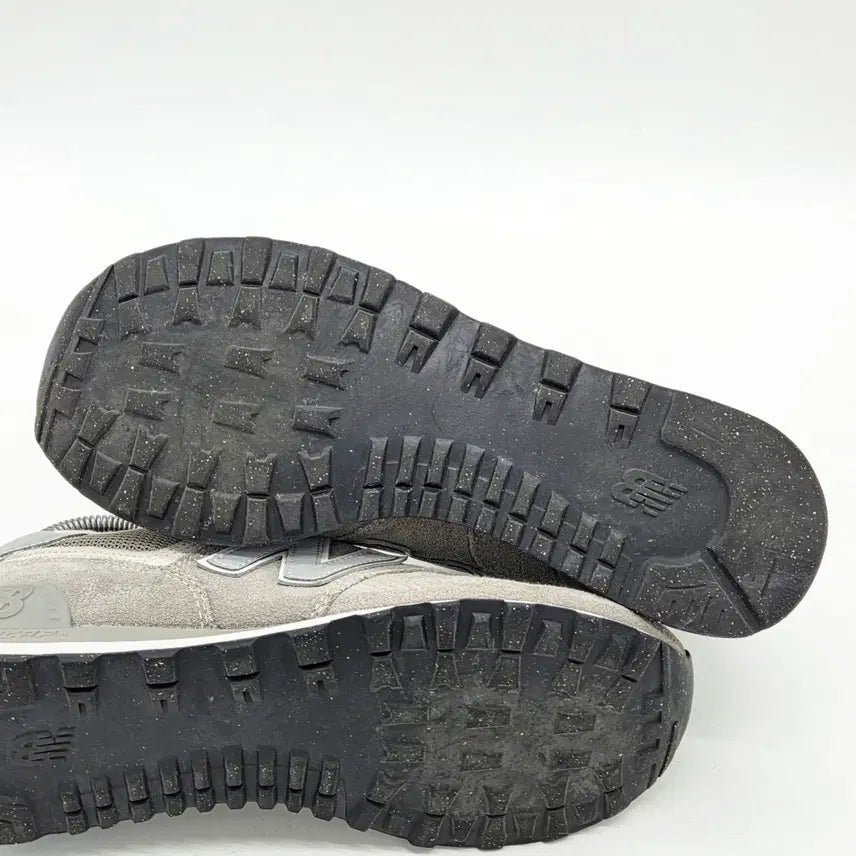 [BUNJANG] New Balance 574 One By Anyon Grey (250 D) / 뉴발란스 574 원 바이 애니원 그레이 (250 D)