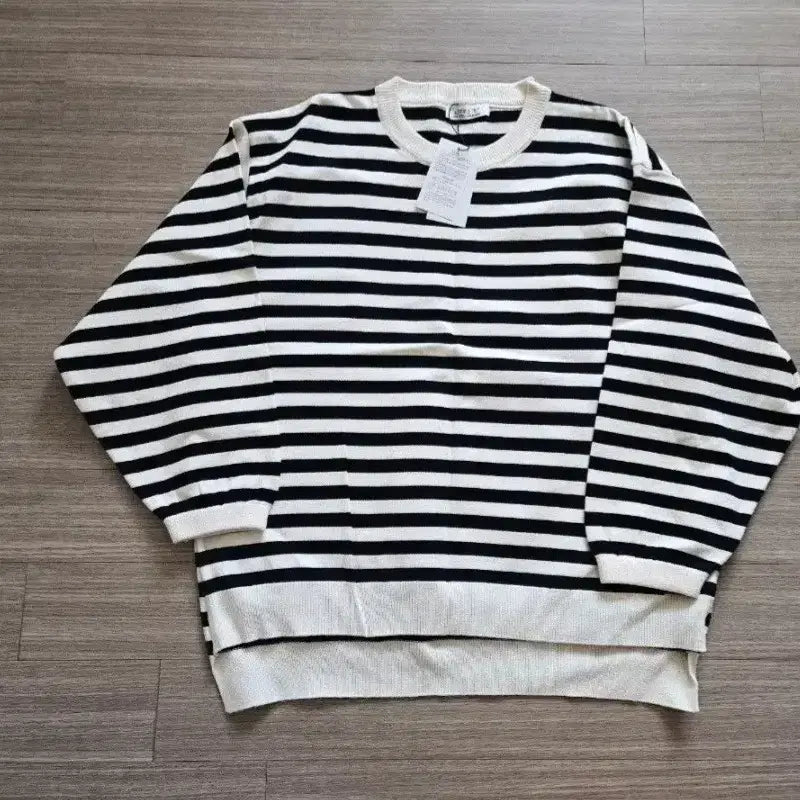 [SOLD OUT] 스트라이프 긴팔