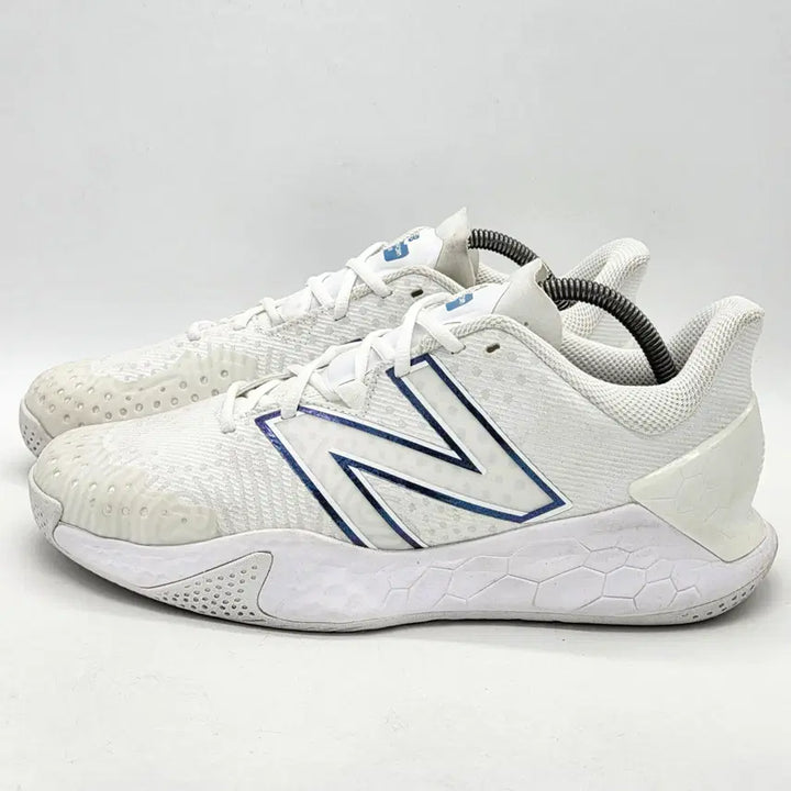 [BUNJANG] New Balance Fresh Foam X LAV v2 White Laser Blue / 뉴발란스 프레시 폼 X LAV v2 화이트 레이저 블루 (285 2E)