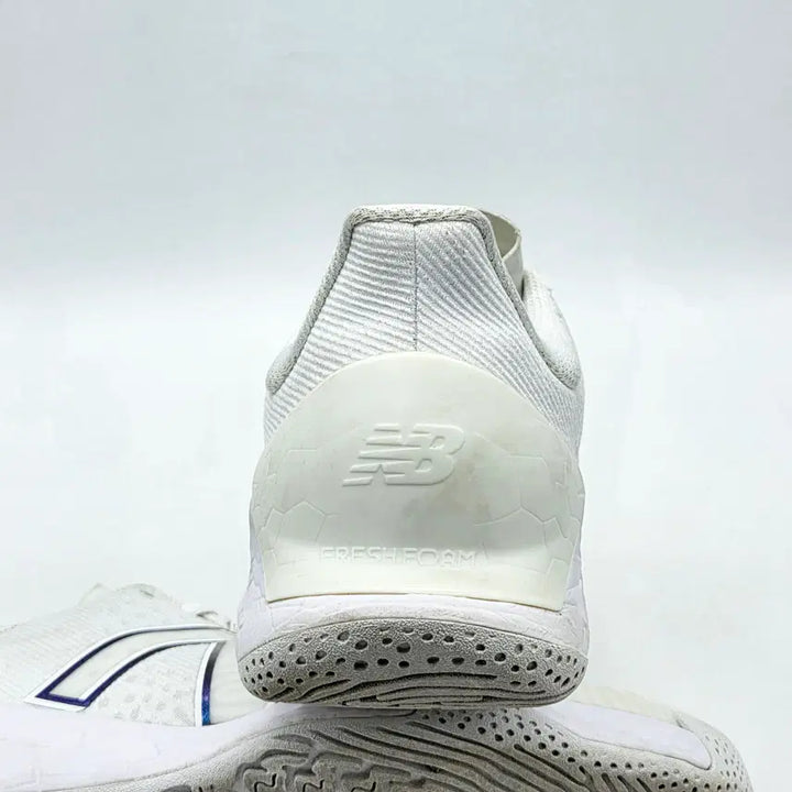 [BUNJANG] New Balance Fresh Foam X LAV v2 White Laser Blue / 뉴발란스 프레시 폼 X LAV v2 화이트 레이저 블루 (285 2E)