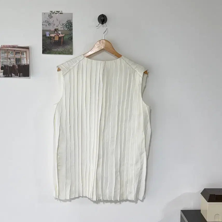 [BUNJANG] Calvin Klein Pleated Sleeveless Top / [택포] [42] CK 캘빈클라인 플리츠 슬리브리스 탑